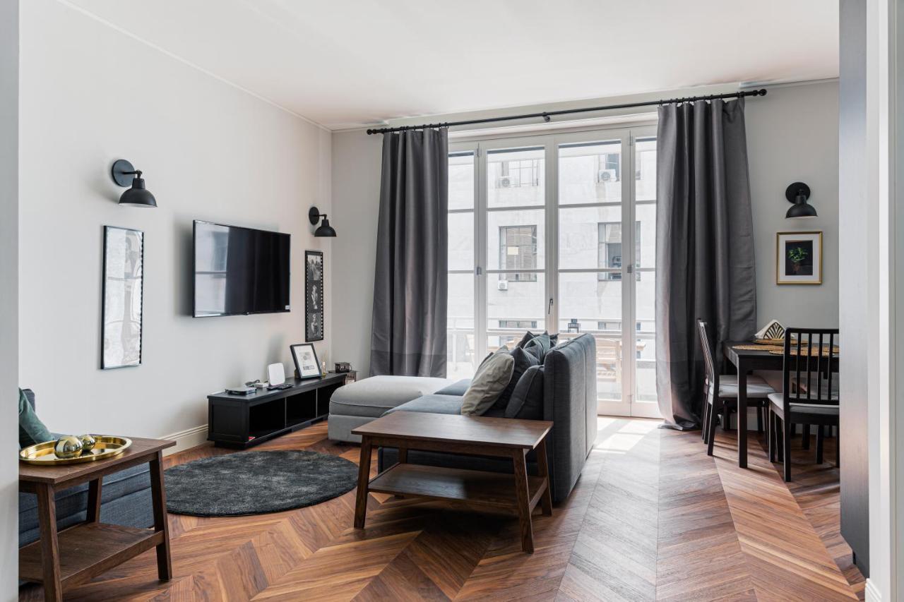 Wide And Bright Two Bedroom Apartment- Via Freguglia Appartement Milan